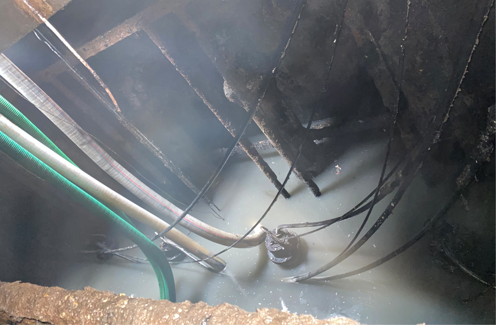 272密云商城污水池清运